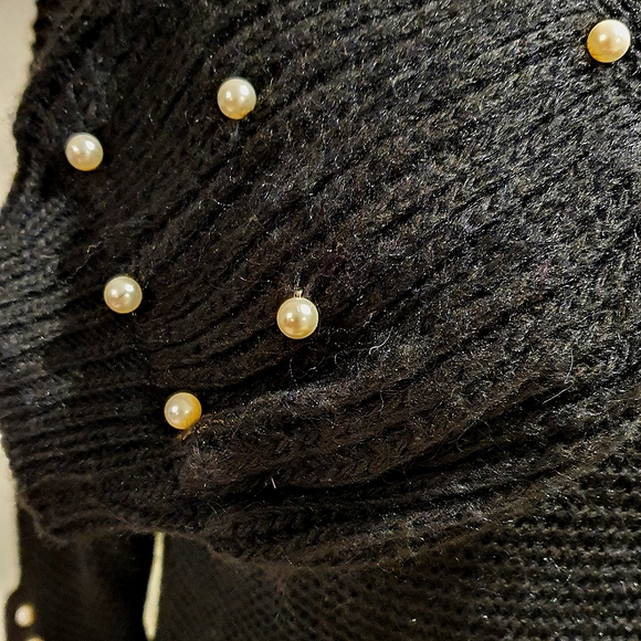 Black sweater with pearl sleeves, made in Italy - Picture 4 of 4